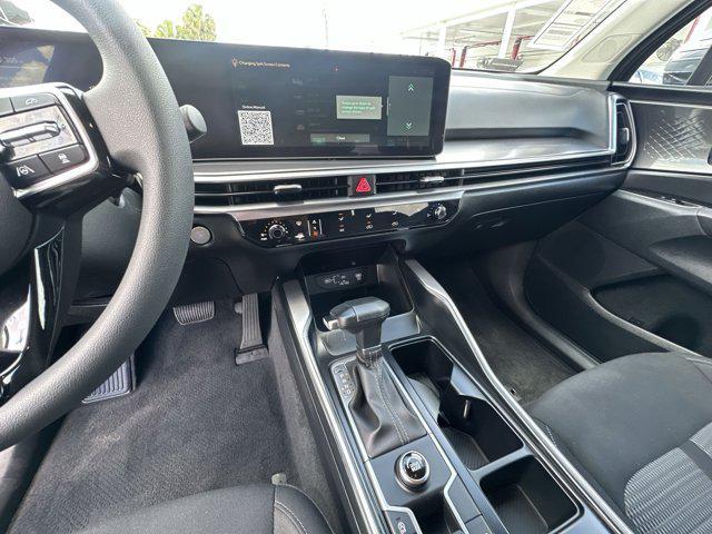 Photo of 2025 Everlasting Silver Kia Sorento
