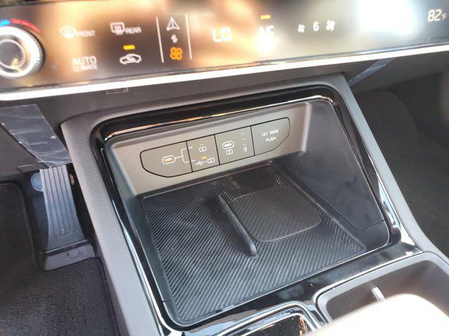 Photo of 2025 Gray Kia K5