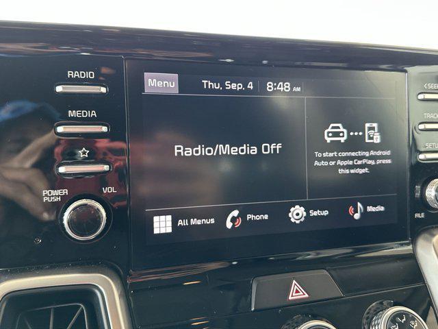 Photo of 2023 Everlasting Silver Kia Sorento