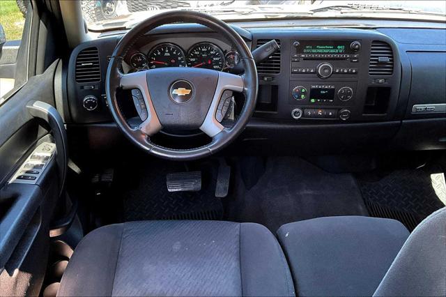 Photo of 2011 Taupe Gray Metallic Chevrolet Silverado 1500