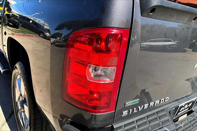 Photo of 2011 Taupe Gray Metallic Chevrolet Silverado 1500