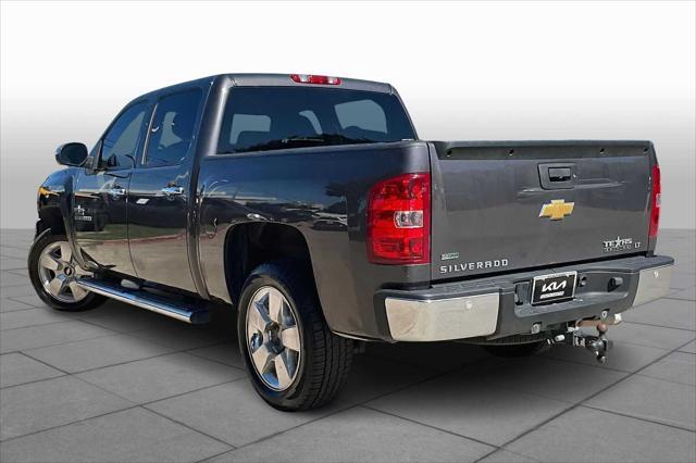 Photo of 2011 Taupe Gray Metallic Chevrolet Silverado 1500