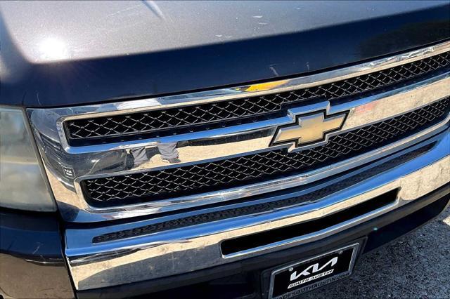 Photo of 2011 Taupe Gray Metallic Chevrolet Silverado 1500