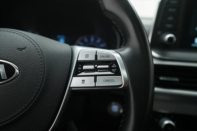 Photo of 2021 Glacial White Pearl Kia Telluride