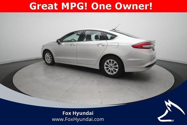Photo of 2017 Ingot Silver Ford Fusion