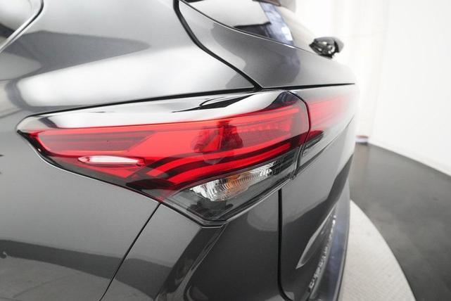 Photo of 2022 Magnetic Gray Metallic Toyota Highlander