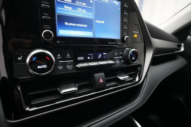 Photo of 2022 Magnetic Gray Metallic Toyota Highlander