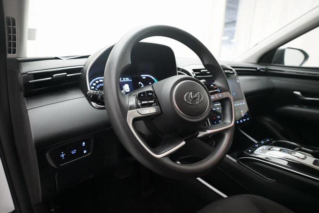 Photo of 2024 White Pearl Hyundai TUCSON Plug-In Hybrid