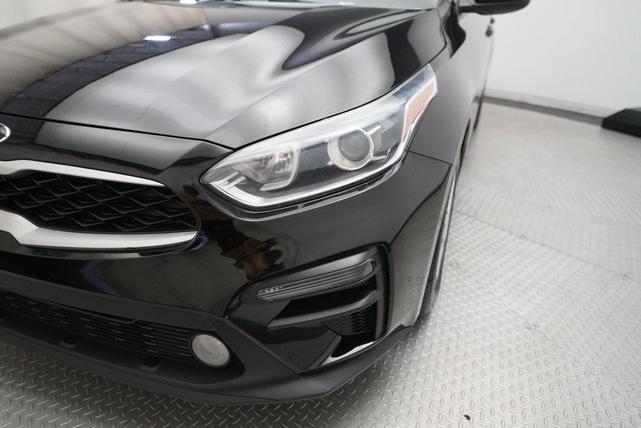 Photo of 2020 Aurora Black Pearl Kia Forte