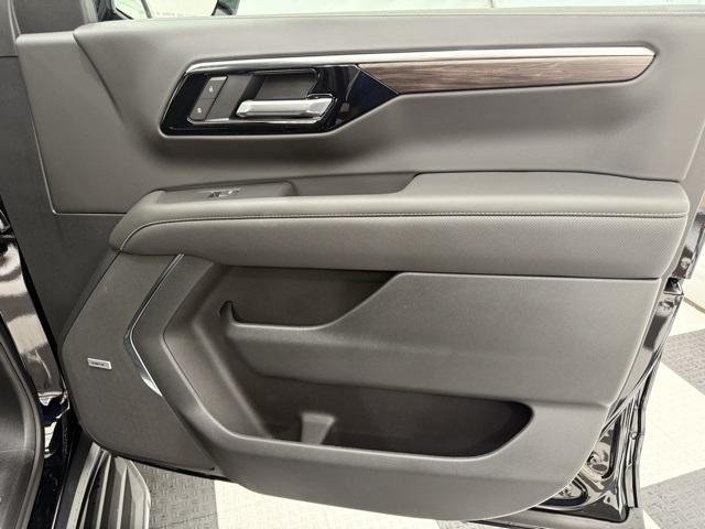 Photo of 2025 Black Chevrolet Tahoe