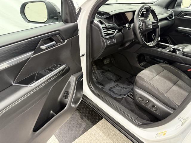 Photo of 2025 Summit White GMC Acadia
