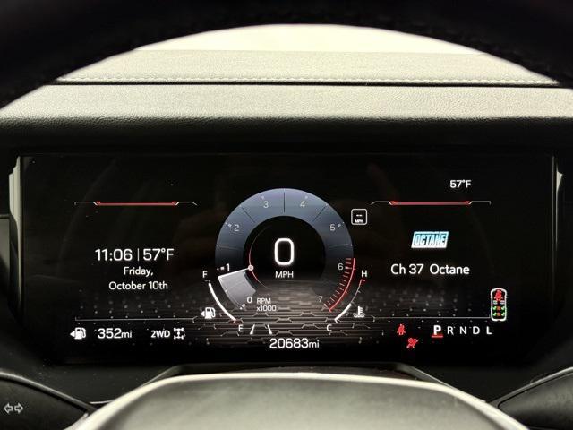 Photo of 2025 Summit White GMC Acadia
