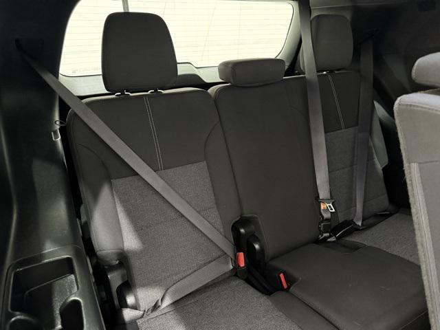 Photo of 2025 Summit White GMC Acadia