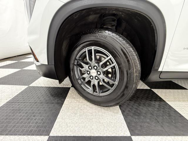 Photo of 2025 Summit White GMC Acadia