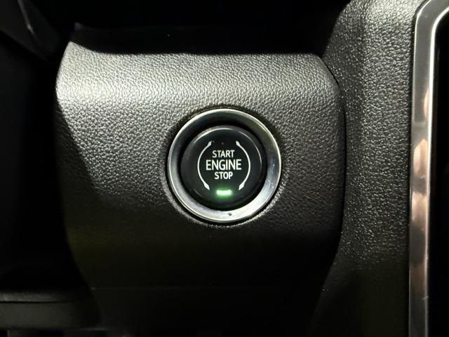 Photo of 2025 Summit White GMC Acadia