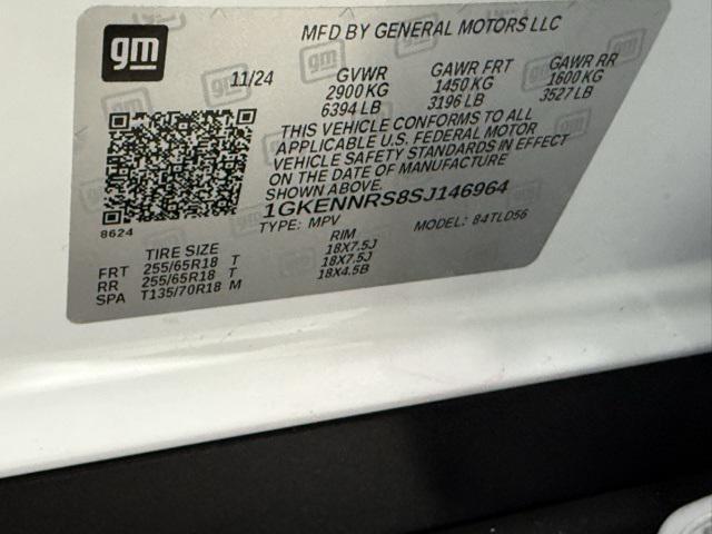 Photo of 2025 Summit White GMC Acadia