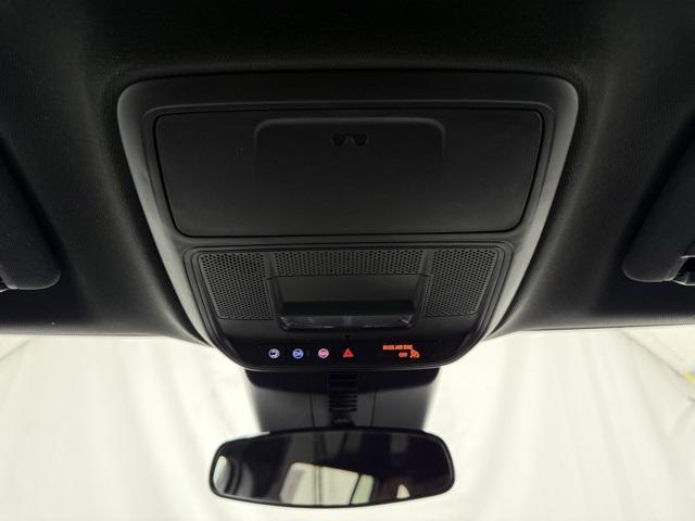 Photo of 2025 Summit White GMC Acadia