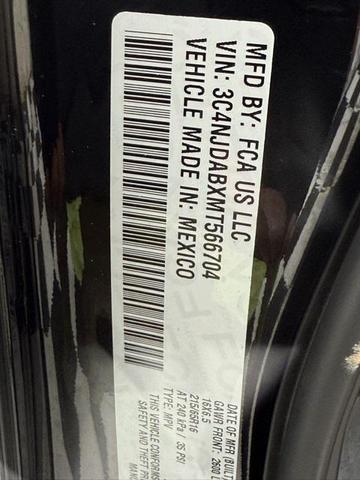 Photo of 2021 Diamond Black Crystal Pearlcoat Jeep Compass