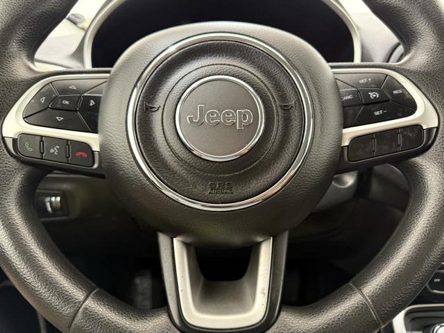 Photo of 2021 Diamond Black Crystal Pearlcoat Jeep Compass