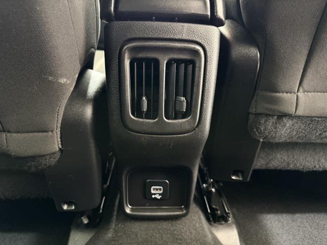 Photo of 2021 Diamond Black Crystal Pearlcoat Jeep Compass