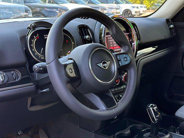 Photo of 2024 Nanuq White Metallic MINI Countryman