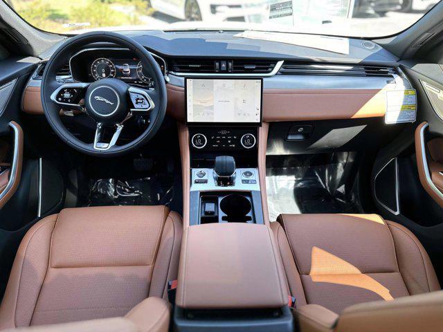 Photo of 2026 Fuji White Jaguar F-PACE