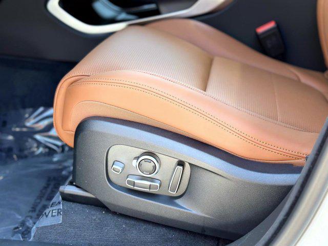 Photo of 2026 Fuji White Jaguar F-PACE