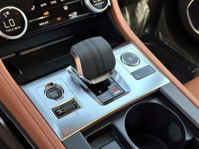 Photo of 2026 Fuji White Jaguar F-PACE