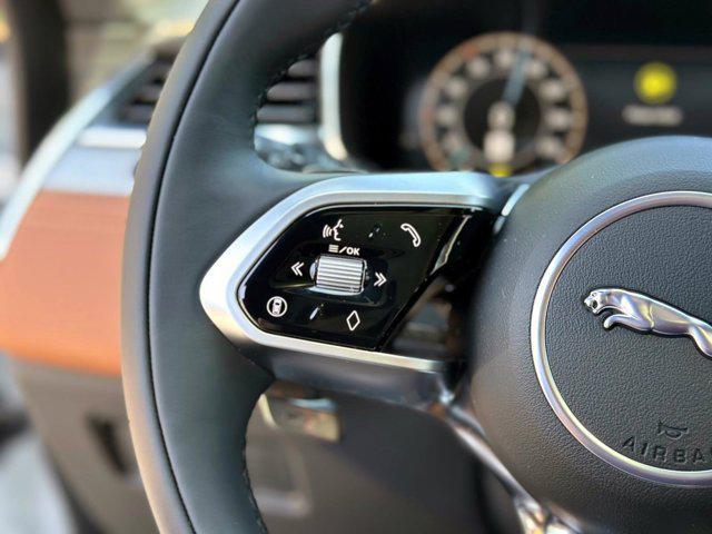 Photo of 2026 Fuji White Jaguar F-PACE