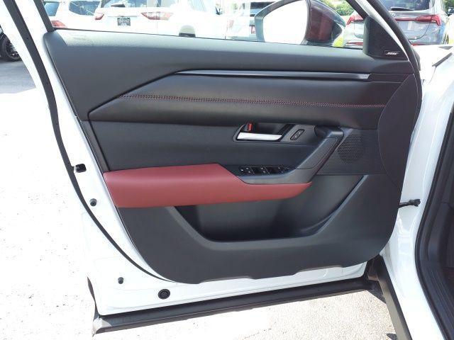 Photo of 2025 Wind Chill Pearl Mazda CX-50 Hybrid