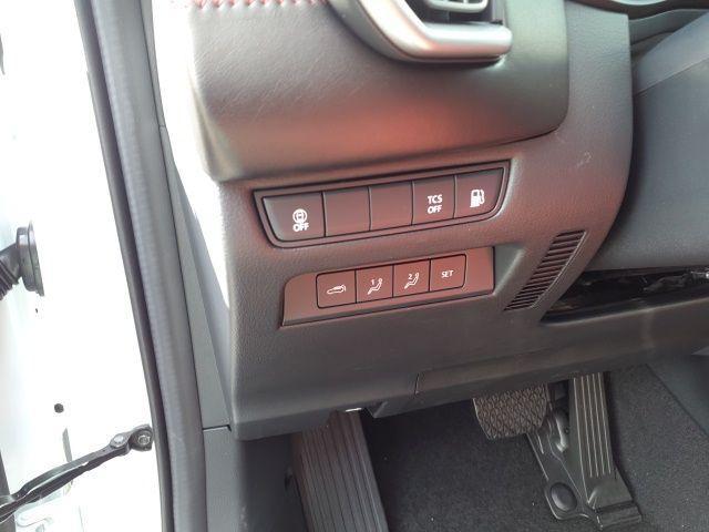 Photo of 2025 Wind Chill Pearl Mazda CX-50 Hybrid