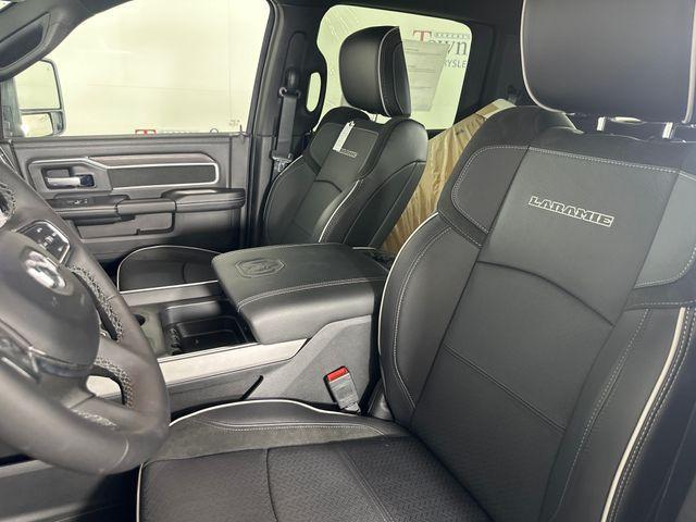 Photo of 2025 Granite Crystal Clearcoat Metallic RAM 2500