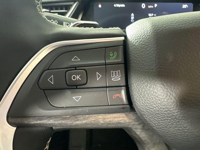 Photo of 2025 Bright White Clearcoat Jeep Grand Cherokee L