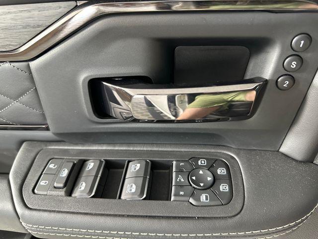 Photo of 2025 Bright White Clearcoat RAM 2500