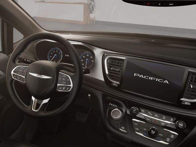 Photo of 2026 Bright White Clearcoat Chrysler Pacifica