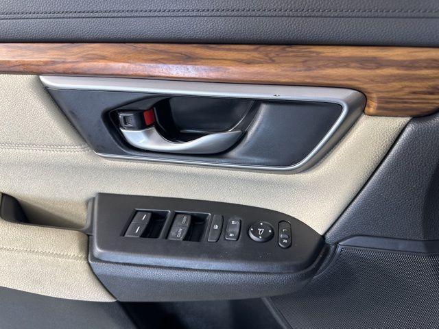 Photo of 2021 Platinum White Pearl Honda CR-V