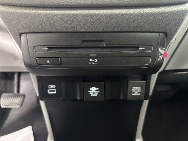 Photo of 2024 Modern Steel Metallic Honda Odyssey