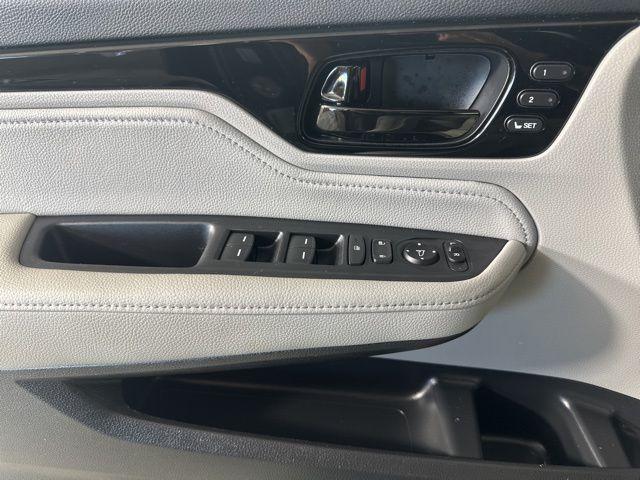 Photo of 2024 Modern Steel Metallic Honda Odyssey