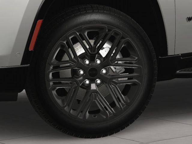 Photo of 2025 Bright White Clearcoat Jeep Wagoneer