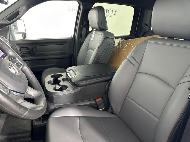 Photo of 2025 Bright White Clearcoat RAM 2500