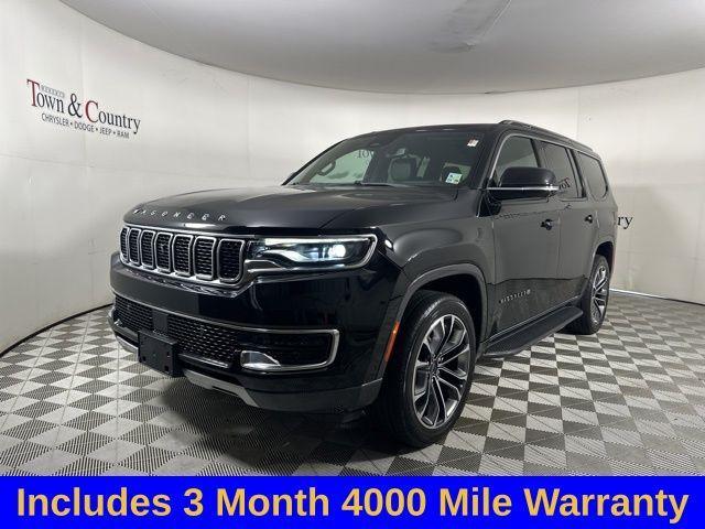 Photo of 2022 Diamond Black Jeep Wagoneer