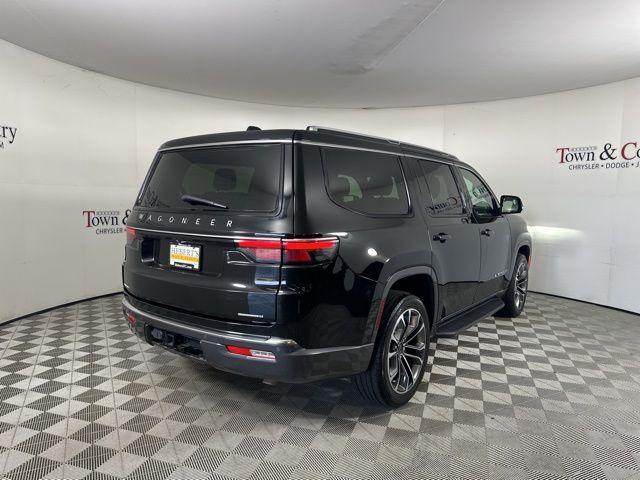 Photo of 2022 Diamond Black Jeep Wagoneer