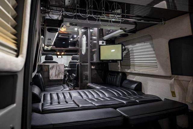 Photo of 2014 Black Mercedes-Benz Sprinter