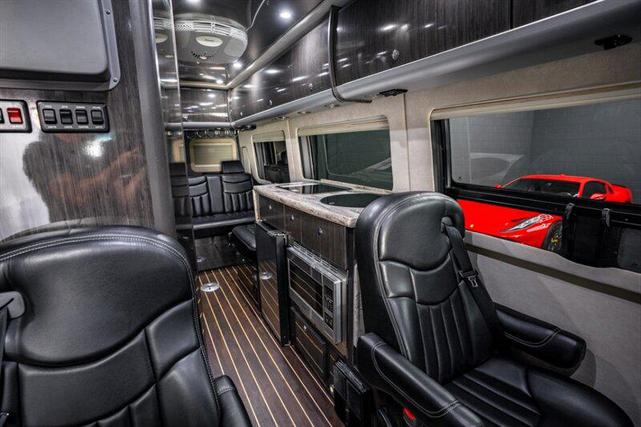 Photo of 2014 Black Mercedes-Benz Sprinter