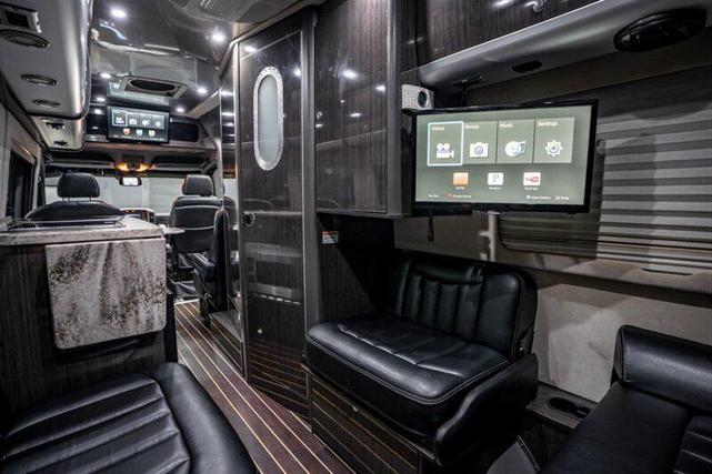 Photo of 2014 Black Mercedes-Benz Sprinter