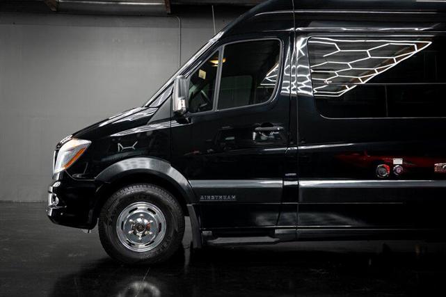Photo of 2014 Black Mercedes-Benz Sprinter
