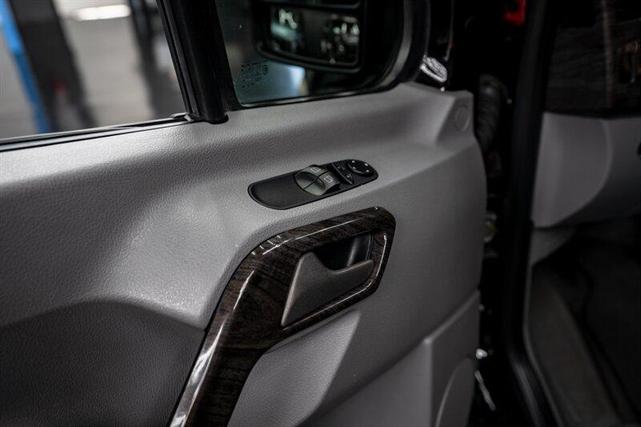 Photo of 2014 Black Mercedes-Benz Sprinter