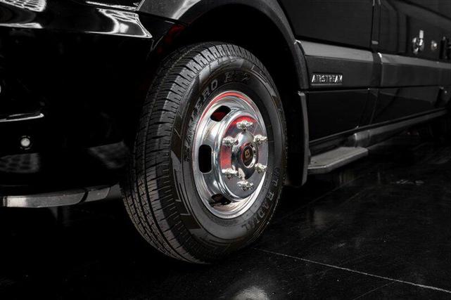 Photo of 2014 Black Mercedes-Benz Sprinter