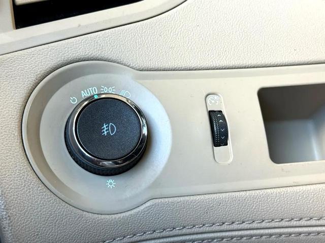 Photo of 2010 Beige Buick LaCrosse