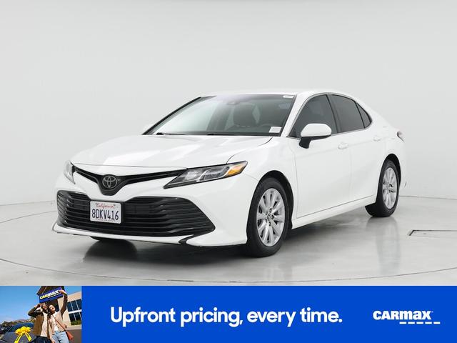 Photo of 2018 White Toyota Camry
